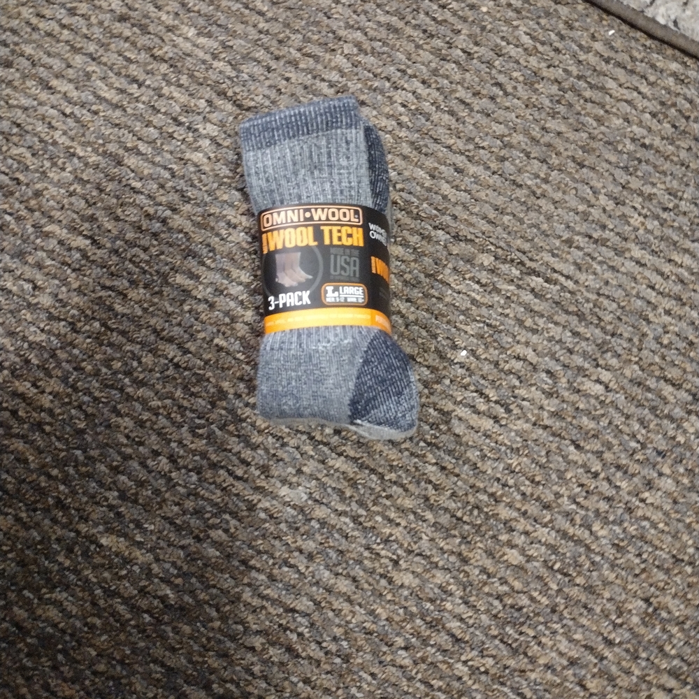 Omni-Wool Men's Wool Tech Socks 3-Pack - Dark Gray and Light Gray